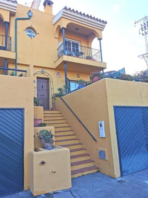 3 Bedroom Home With Amazing Views & Outdoor Spaces مانيلفا المظهر الخارجي الصورة