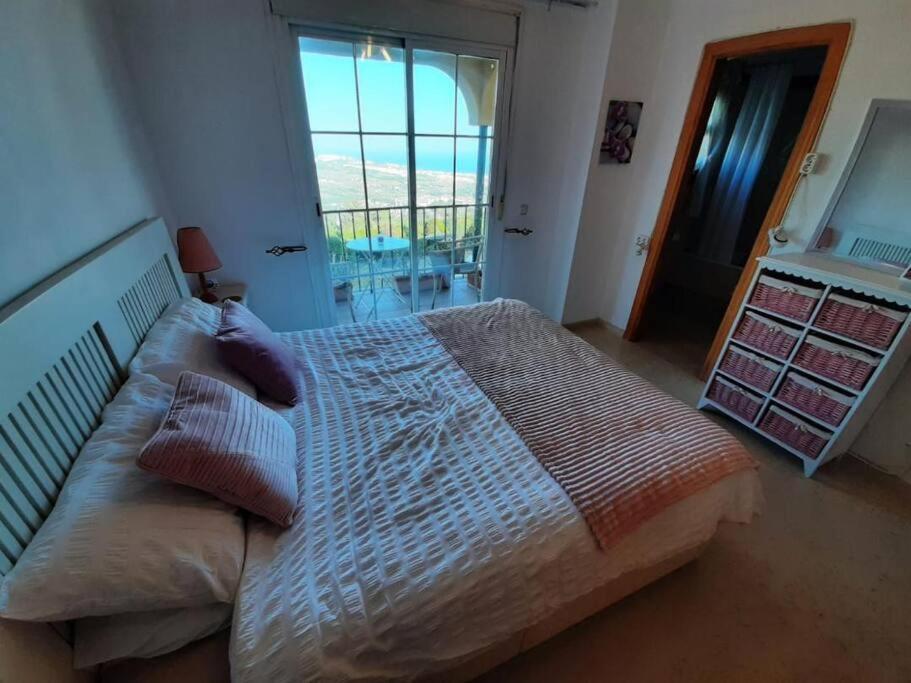 3 Bedroom Home With Amazing Views & Outdoor Spaces مانيلفا المظهر الخارجي الصورة