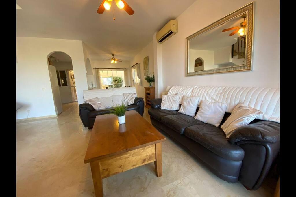 3 Bedroom Home With Amazing Views & Outdoor Spaces مانيلفا المظهر الخارجي الصورة