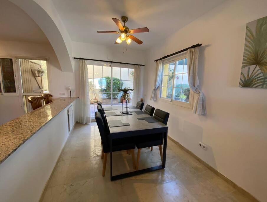 3 Bedroom Home With Amazing Views & Outdoor Spaces مانيلفا المظهر الخارجي الصورة
