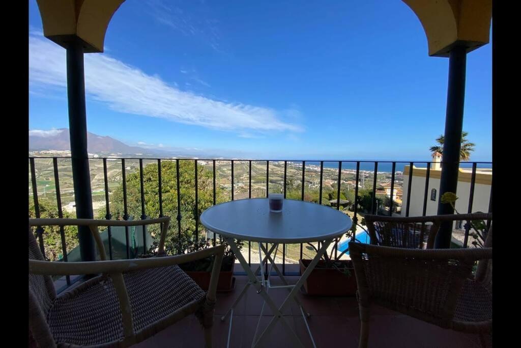 3 Bedroom Home With Amazing Views & Outdoor Spaces مانيلفا المظهر الخارجي الصورة