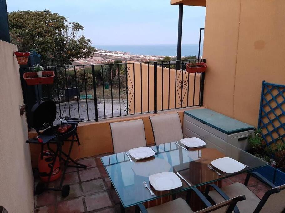 3 Bedroom Home With Amazing Views & Outdoor Spaces مانيلفا المظهر الخارجي الصورة